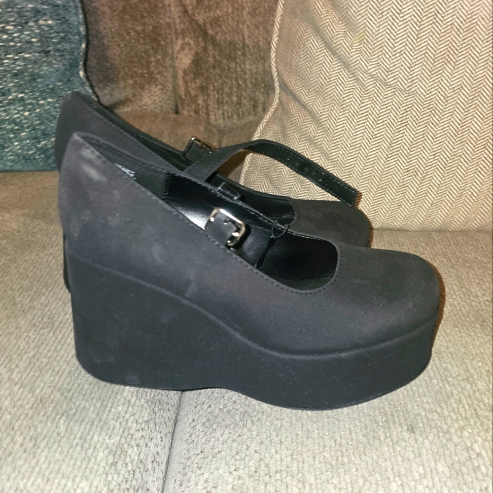 Platform Strap Shoes
